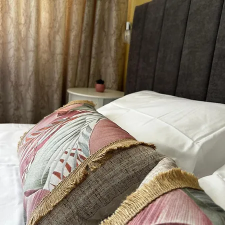 Rea Flora - Cozy With Free Parking *