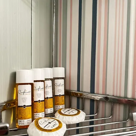 Rea Flora - Cozy With Free Parking Apartament *