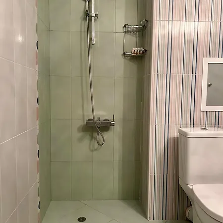 Rea Flora - Cozy With Free Parking Apartman Szófia