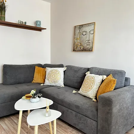 Rea Flora - Cozy With Free Parking *