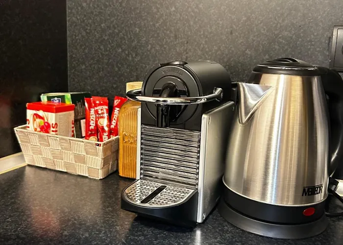 Rea Flora - Cozy With Free Parking