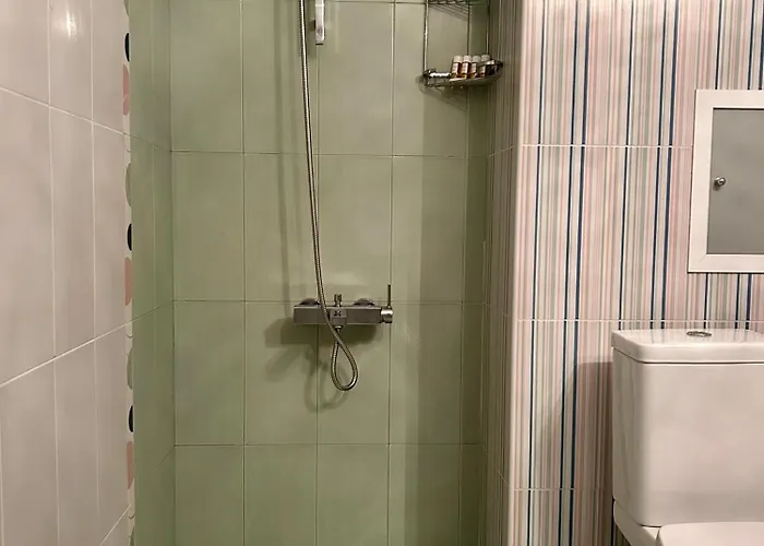 Rea Flora - Cozy With Free Parking アパート ソフィア